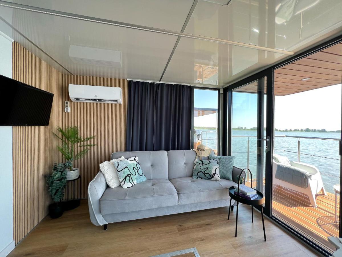 Apartment Sunrise Houseboats *